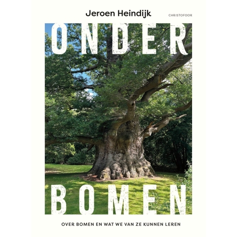 Onder bomen (Hardback)