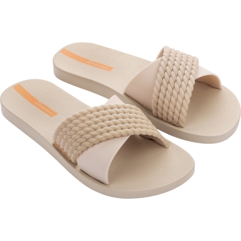 IP 83244 Slippers