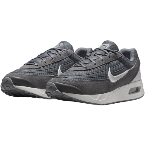 Nike Men Air Max Verse Sneakers Sneakers