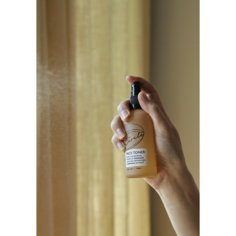 UpCircle Face toner With Hyaluronic Acid