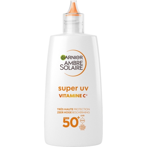 1+1 gratis: Garnier Ambre Solaire Face Super UV Vitamine C* Anti-Pigmentvlekken Fluid SPF 50+ 40 ml