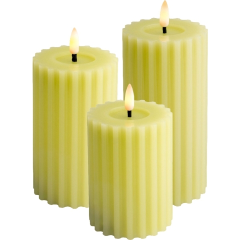Luxe LED kaarsen/stompkaarsen - set 3x - groen ribbel - D7,5 x H12,5 en H15 en H17 cm - timer -