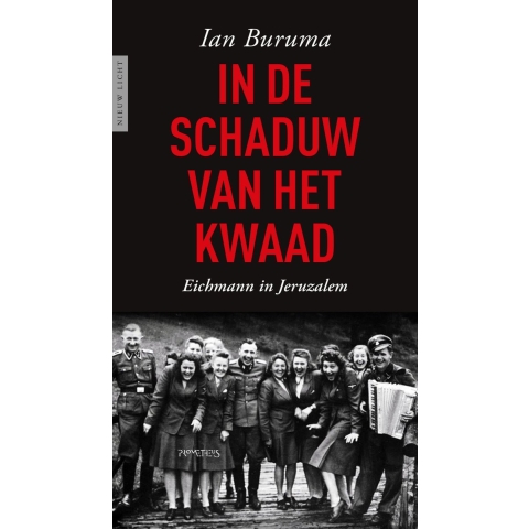 In de schaduw van het kwaad (Paperback)