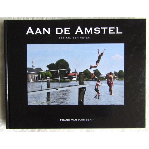 Aan de Amstel (Hardback)