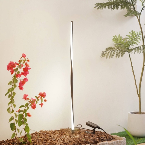 Lindby - Sabriel Straight Zonnecellamp Zwart