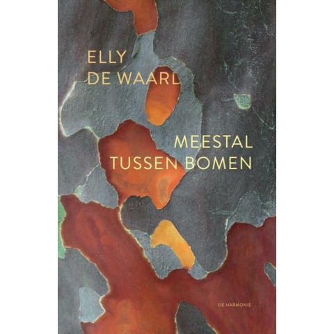 Meestal tussen bomen (Paperback)