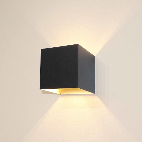 Artdelight Gymm - Wandverlichting - 10 X 10 X 10 Cm - Zwart En Goud
