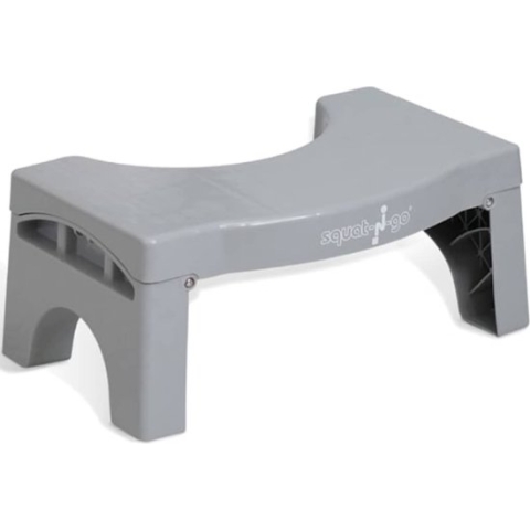 Squat-n Go toiletkrukje Inklapbaar Grijs  - juiste houding op toilet