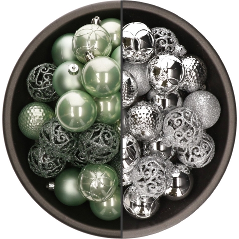 74x stuks kunststof kerstballen mix van zilver en mintgroen 6 cm -