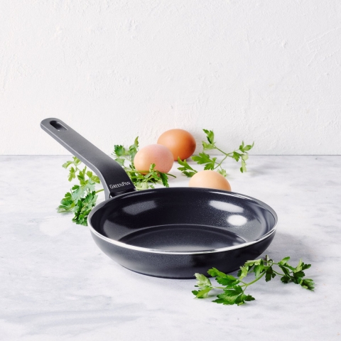 GreenPan Essence Koekenpan 28 cm Zwart