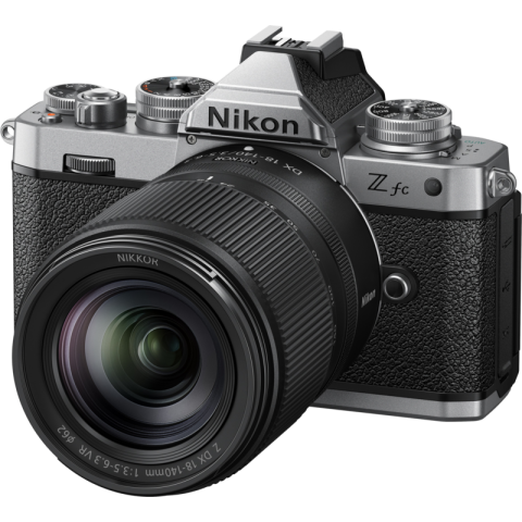 Nikon Z fc + Nikkor Z DX 18-140 VR