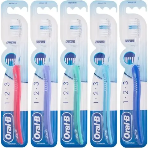 Oral-B 1-2-3 Indicator 35M - Tandenborstel