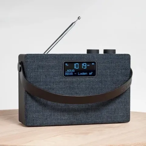 Scansonic PA7001 - Draagbare radio DAB + / FM, AUX-ingang en Bluetooth