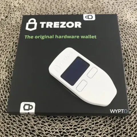 TREZOR One - Wit